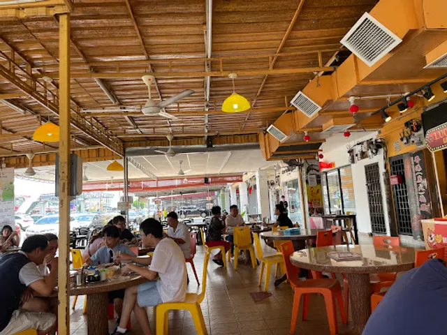 Kang Bee Hong 慷美峰(Nusa Bestari)