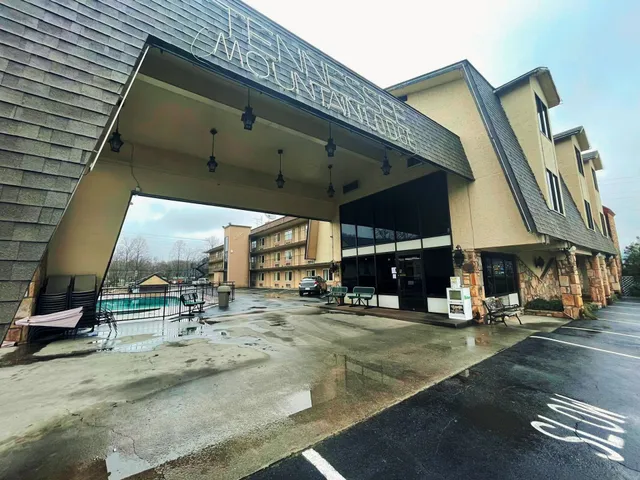 Tennessee Mountain Lodge Riverside by OYO