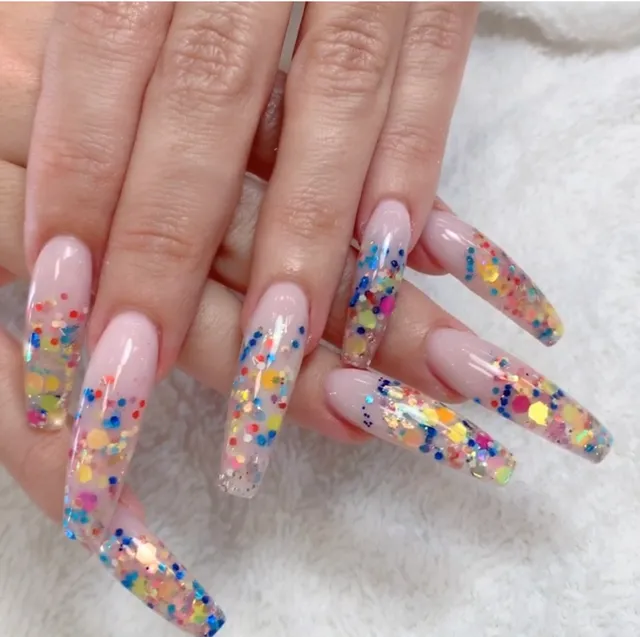 Central Nails Salon & Spa