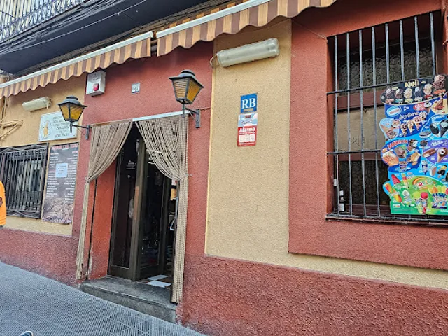 Cuatro Esquinas Mesón Caltino