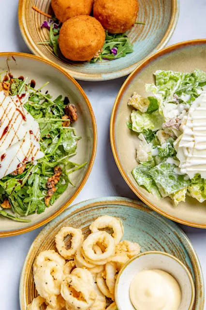 La Piazza Ristorante