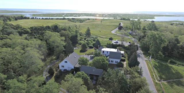 Fort Hill Bed and Breakfast (Ocean-View Cottage)