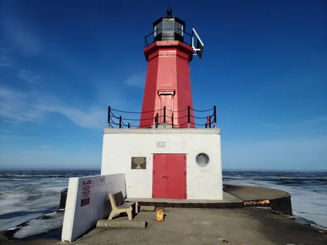 Menominee North Pier Lighthouse