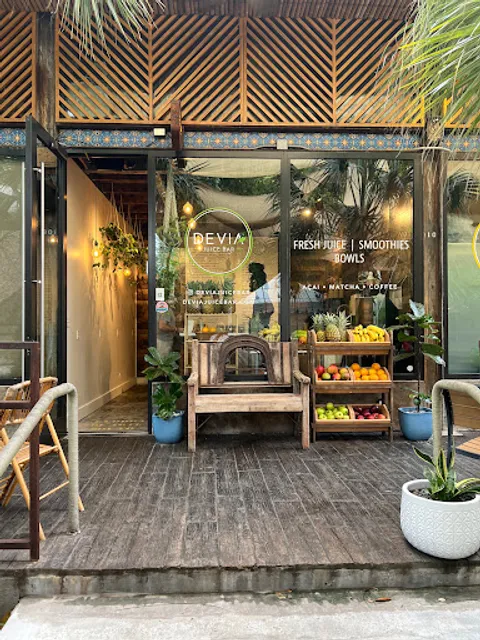 Devia Juice Bar at Upper Buena Vista