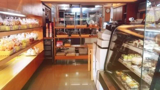 Petit Pain Bakery (เปอตีย์ แปง เบเกอรี่)