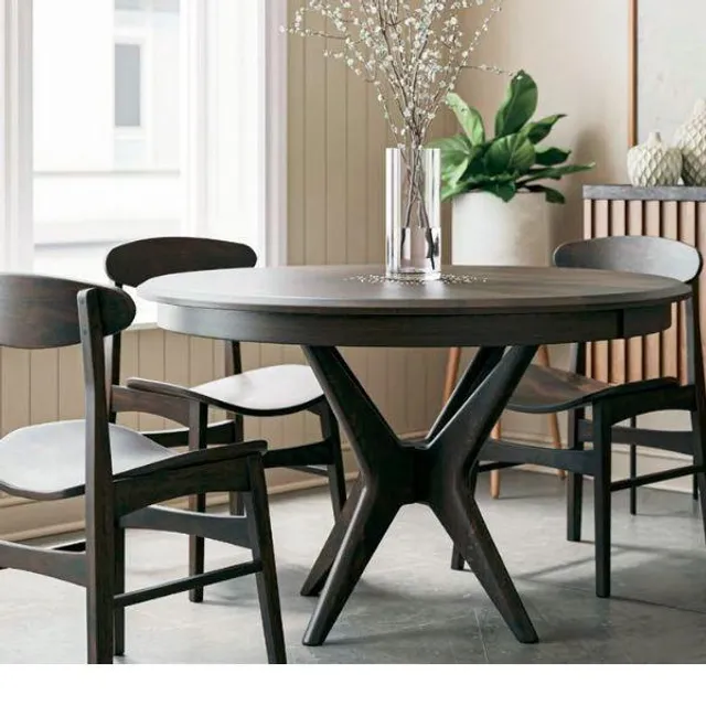 Superior Fine Furnishings - Amish Oak Furniture