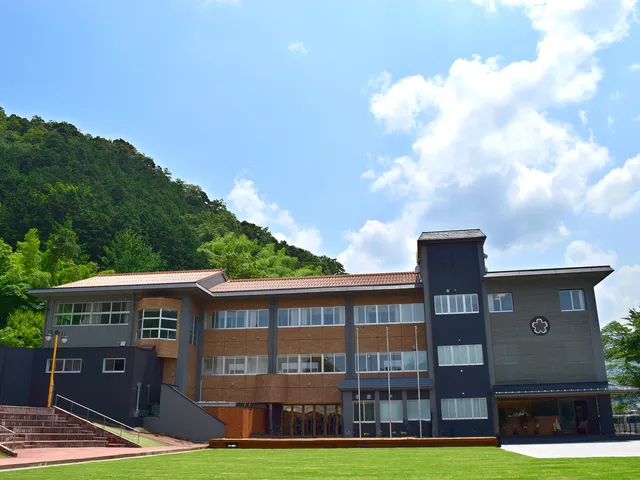 OOE VALLEY STAY〈オオエバレーステイ 鳥取〉