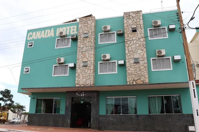 Canadá Hotel