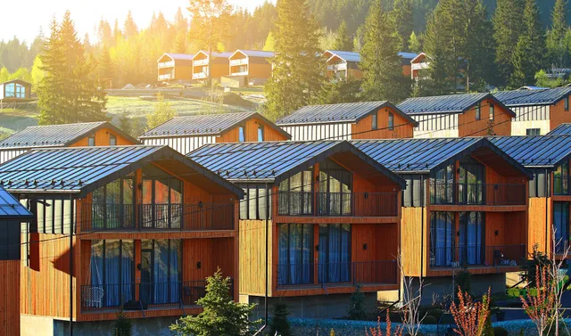 Phoenix Relax Park - Котеджі, Апарти, Ресторан, Паб, SPA, Басейни