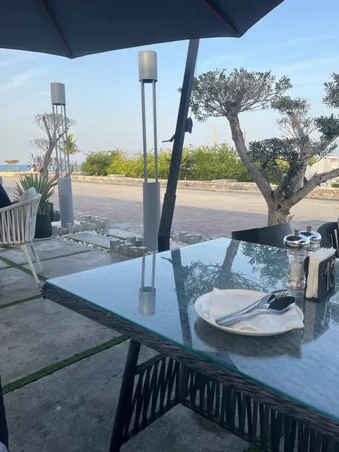 Marina Kish restaurant