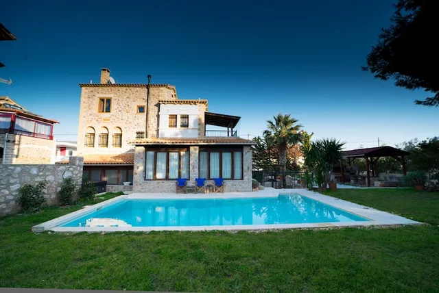 Stone Villa Lagonisi