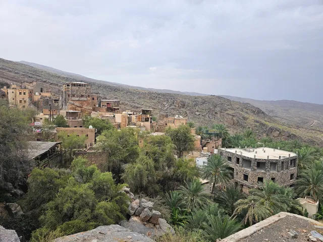 Misfat alabriyyn visitor car parking