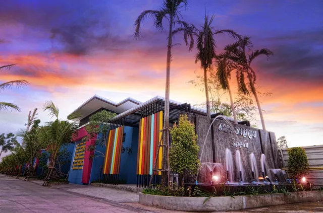 ชบา ราลอย รีสอร์ท