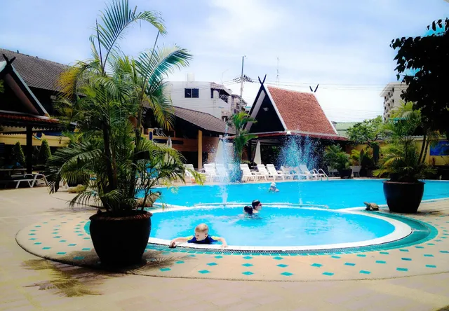 Suppamitr Villa Hotel
