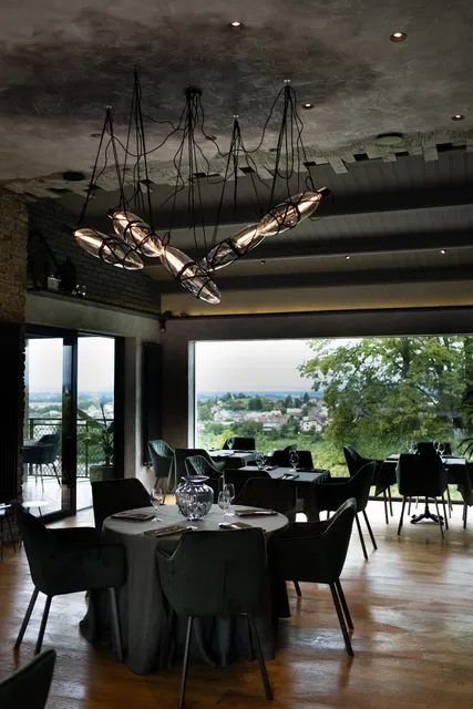 Restaurant a Pension u Hradu