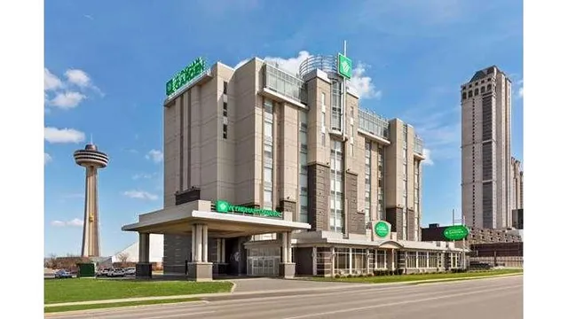Wyndham Garden Niagara Falls Fallsview