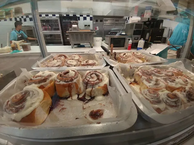 Cinnabon