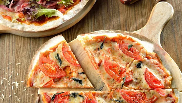 Avanti Pizzeria 意廊