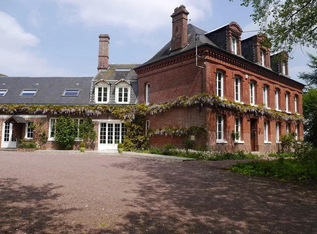 Chambres d'Hôtes et Roulottes Le Clos du Quesnay