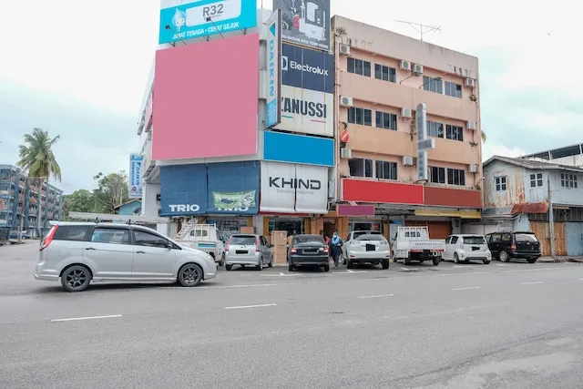 OYO 90167 Hotel Tiara