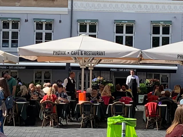 Phønix Cafe & Restaurant