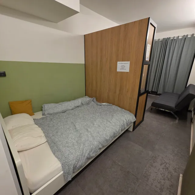 Hi-Bp Peaceful Basement Apartment with Terrace & free GYM