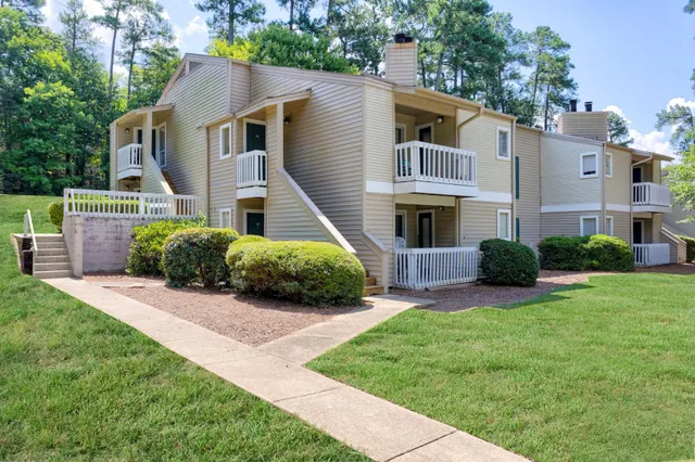 Bryn Athyn at Six Forks Apartments