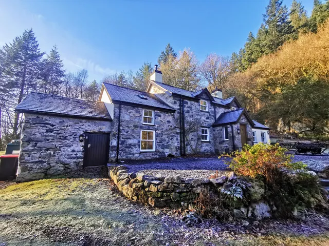Betws Cottages