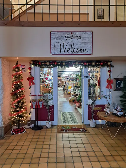 Just Us Gift Store Multiple Vendors