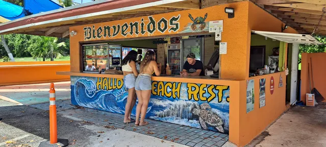 Hallow’s Beach Restaurant