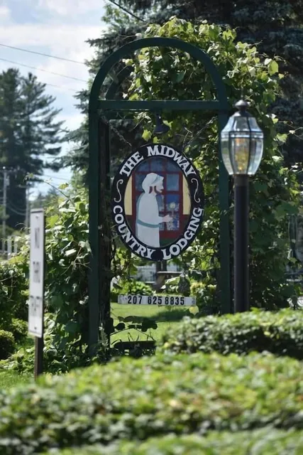 Mid-Way Lodging