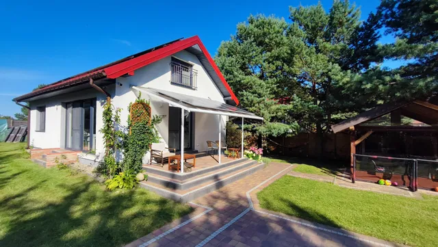 Mazury Całoroczny dom do wynajęcia nad jeziorem "Kalwa" dla 8 osób. Dwie łazienki, wysoki standard, sauna fińska