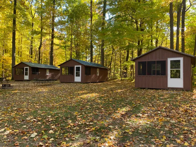 Virginia’s Beach Lakefront Cottages & Camping