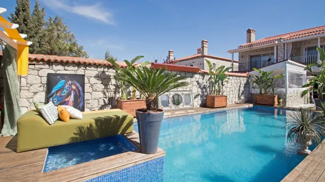 The Six Alaçatı Hotel