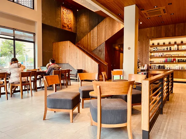 Starbucks Ruamchok Mall