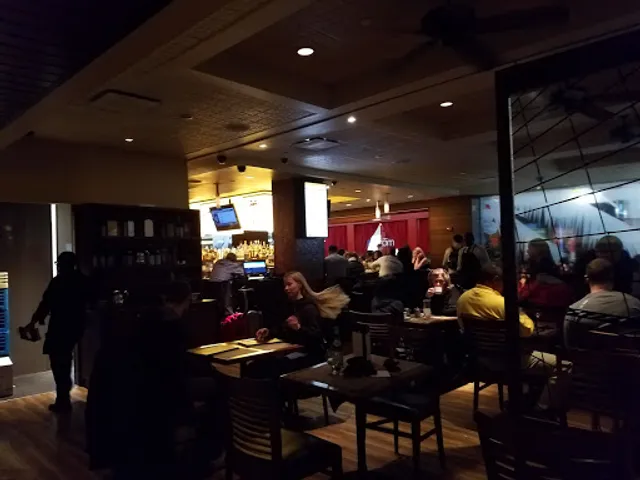 The Palm Bar & Grille