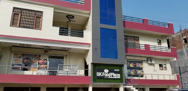 SK Food Plaza & Guest House