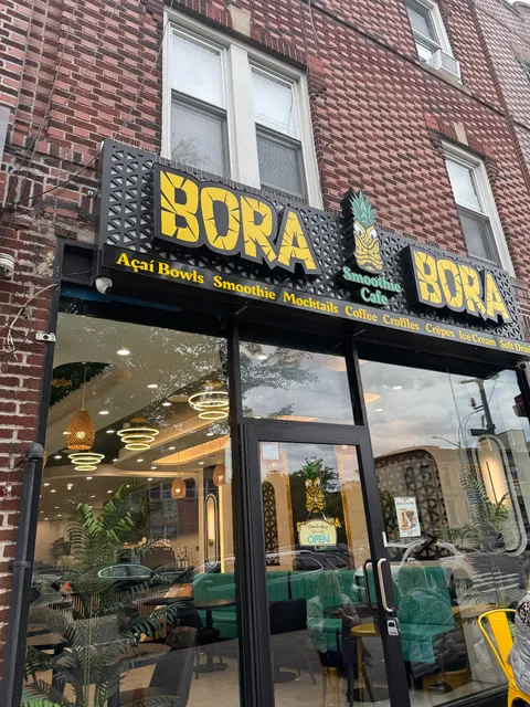 Bora Bora Smoothie Cafe - Fort Hamilton