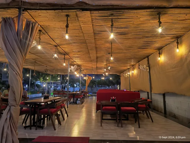 The Black Bird Cafe & Restaurant