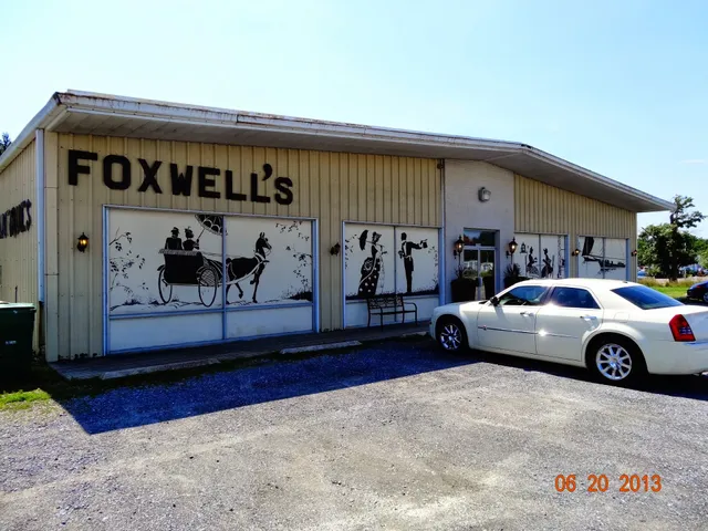 Foxwell's Antiques & Collectibles