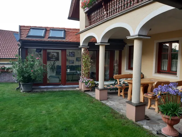 Arkadenhof Fam. Schneider