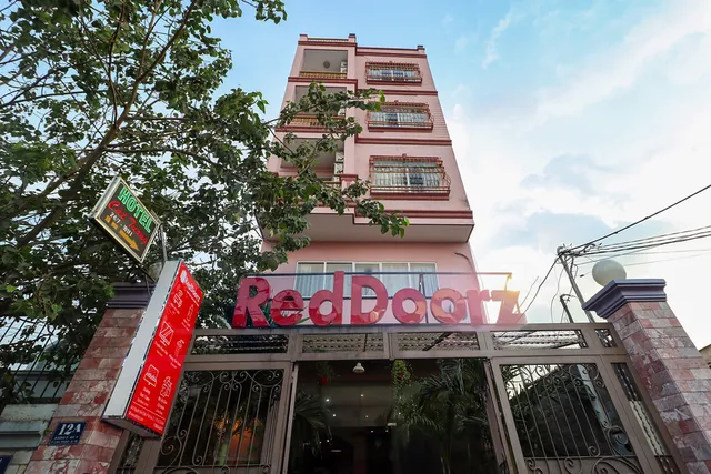 RedDoorz near Cau Vuot Linh Trung