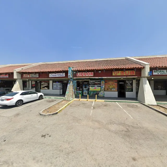 La Puente Liquor & Market