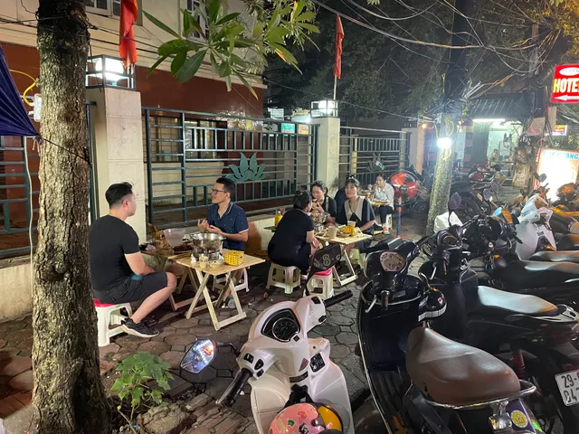 Lẩu Nướng Tê Cay 麻辣烫-烧烤 Số 2