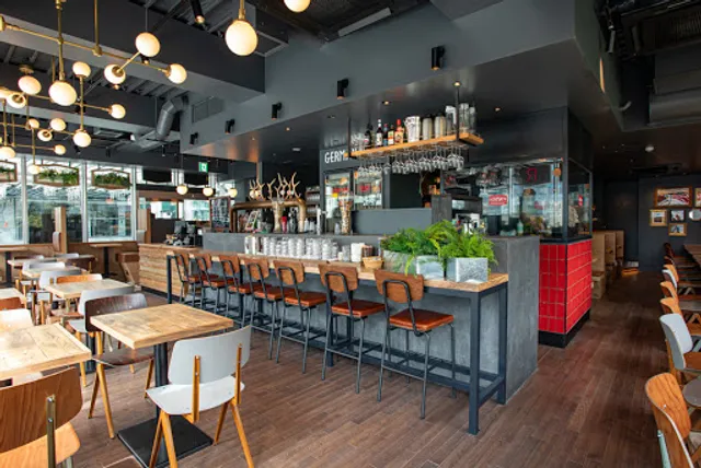 SCHMATZ Bakery & Beer Shinagawa Konan