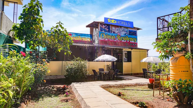 FabExpress Chinar Residency inn