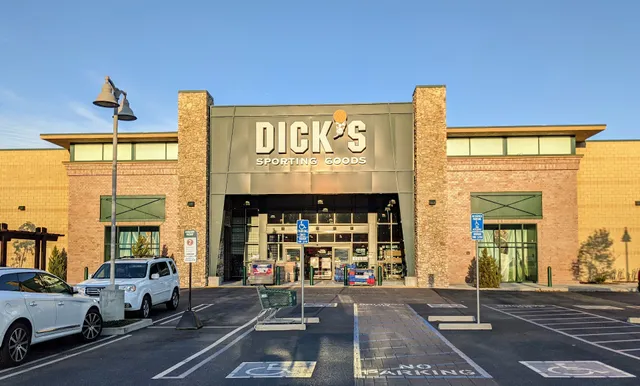 DICK'S Sporting Goods