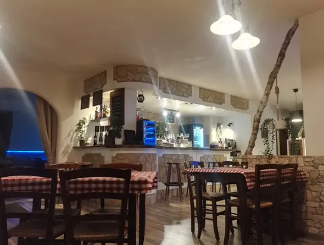 Pizzeria Papa Pevino