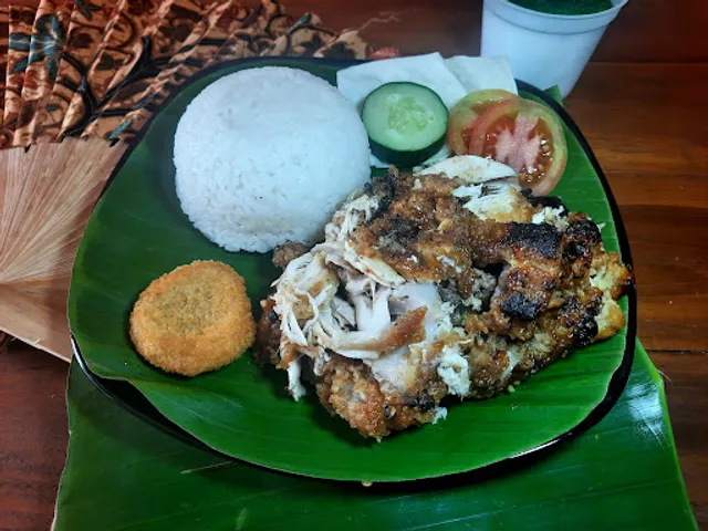 GEPREK SI RAJA AYAM PEDASNYA NAMPOL