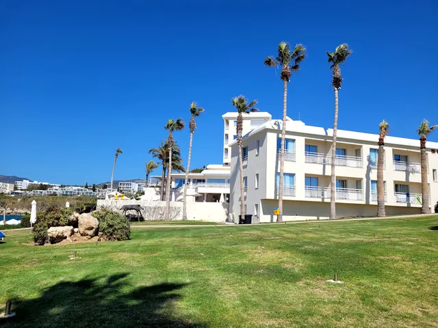 Kissonerga beach apartment